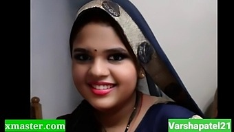 Verborgen Camera Legt De Hete Ontmoeting Van Een Indiase Student Vast