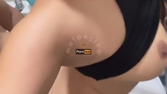 Chloe Foxy'Nin Sert Seks Ve Duşta Tükürük Fetişi