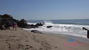 Video Pov Intim Summer Vixen Memberikan Blowjob Yang Bersepah Di Dalam Kereta Pada Tarikh Pantai